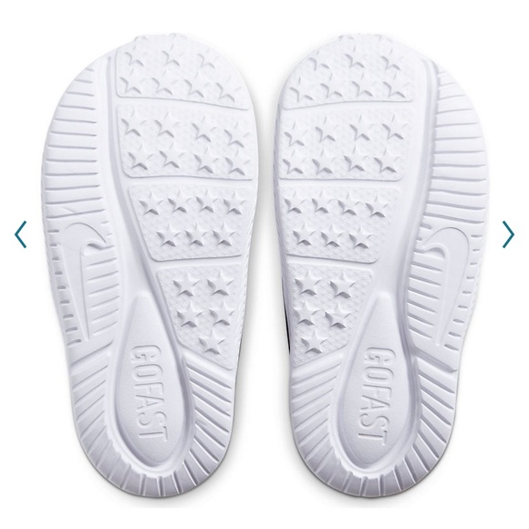 Nike Star Runner 2 Toddler Sneakers - Picture 2 of 3